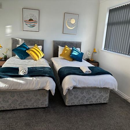 Hilltop Place Suites Near Doncaster Racecourse المظهر الخارجي الصورة