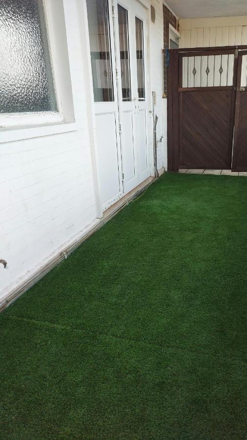 Hilltop Place Suites Near Doncaster Racecourse المظهر الخارجي الصورة